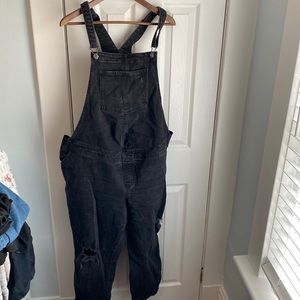 Maternity overalls
